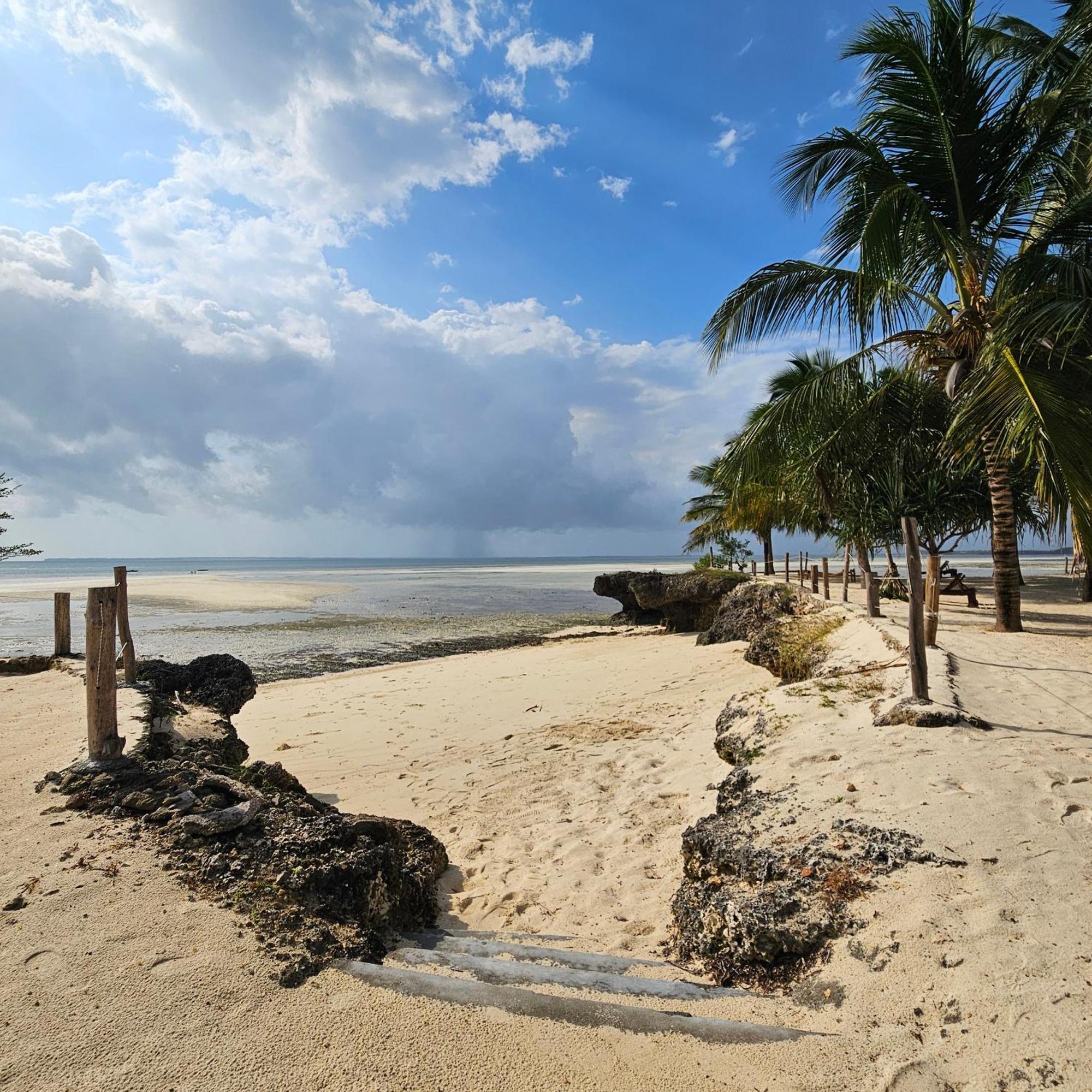 Курортный комплекс Maharaja Boutique Zanzibar 5*